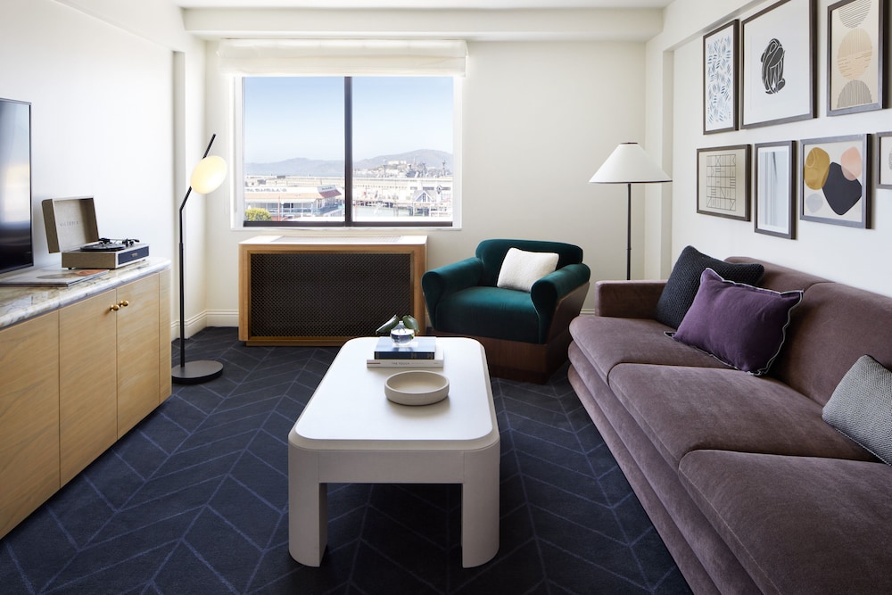 Kimpton Alton Fishermans Wharf 27/48