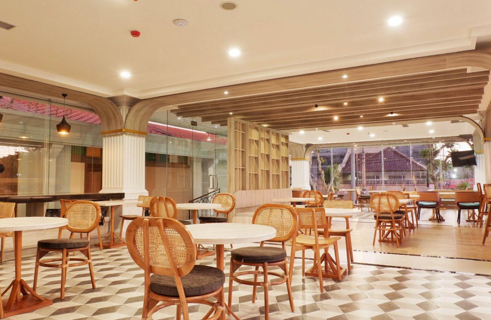Solia Hotel Yosodipuro Solo 37/52