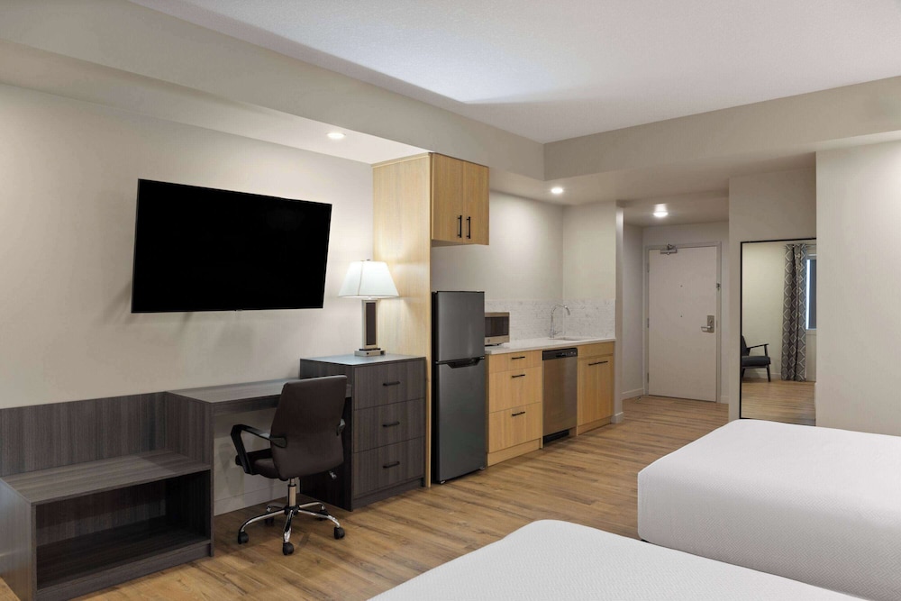 Baymont by Wyndham West Edmonton 31/50