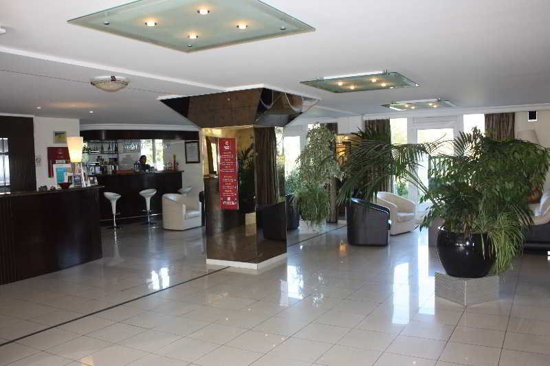 Lobby at Excellior Grand Geneve, VEIGY FONCENEIX