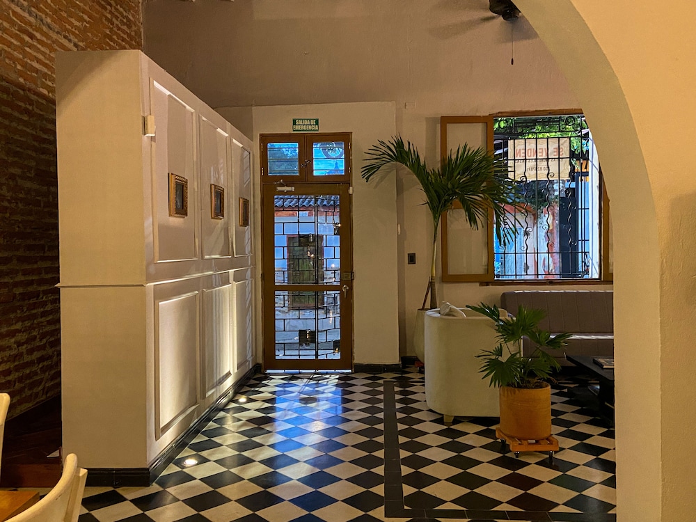 Casa Charlotte Alma Hotels 20/50