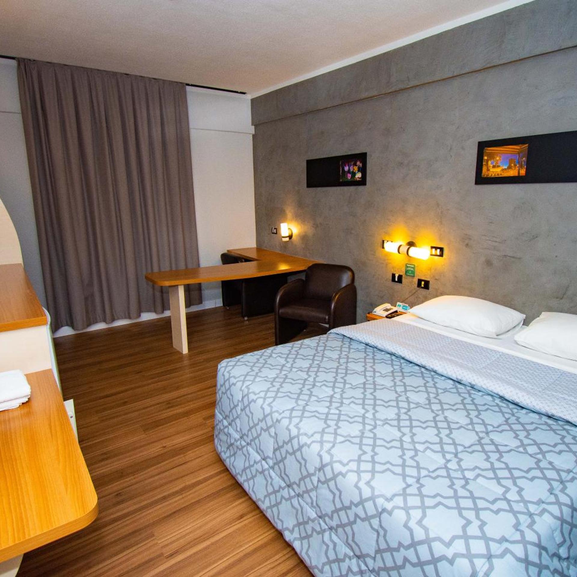 Hotel 10 Dourados 16/52
