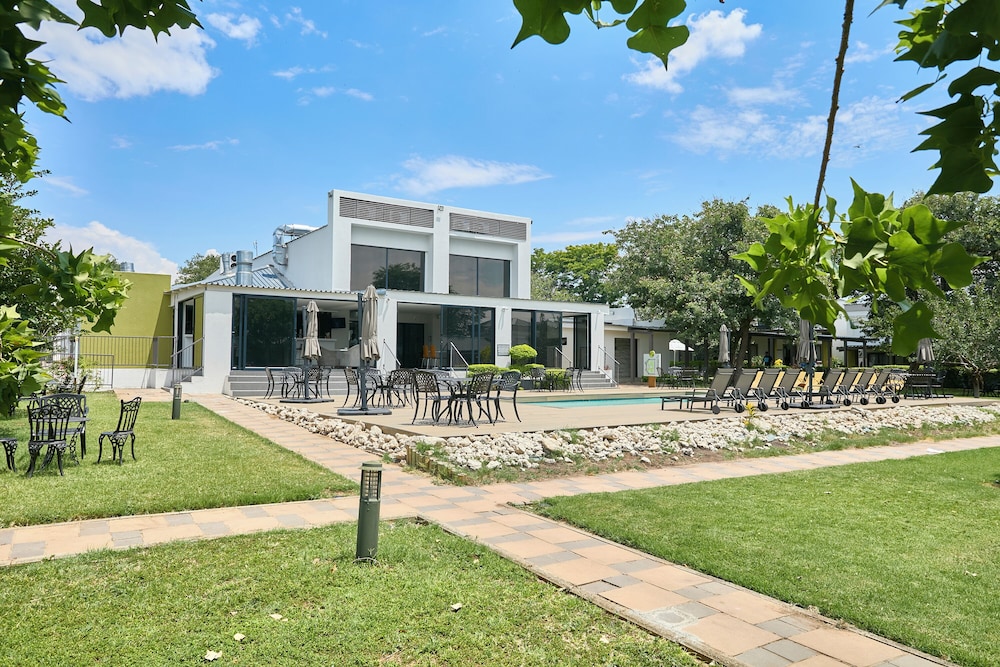 Travelodge Kasane 65/67