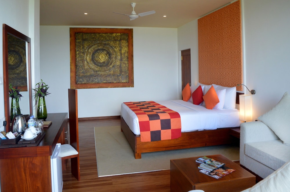 Mount Blue Kandy Hotel And Spa 24/63