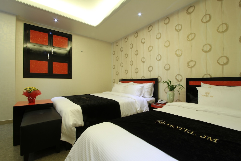 Hotel JM 7/32