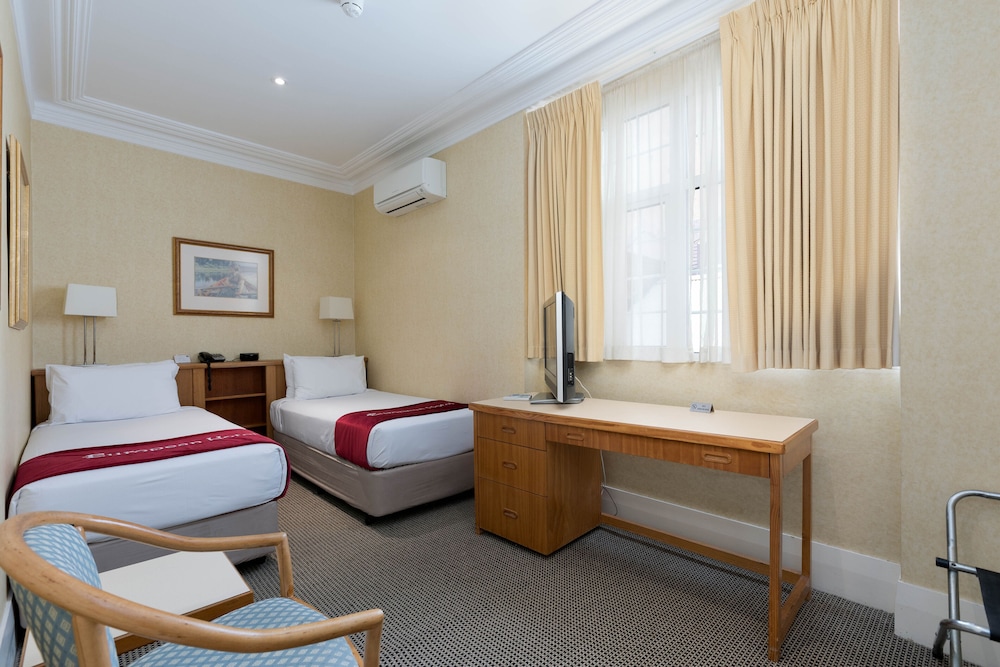 STANDARD, TWIN BEDS