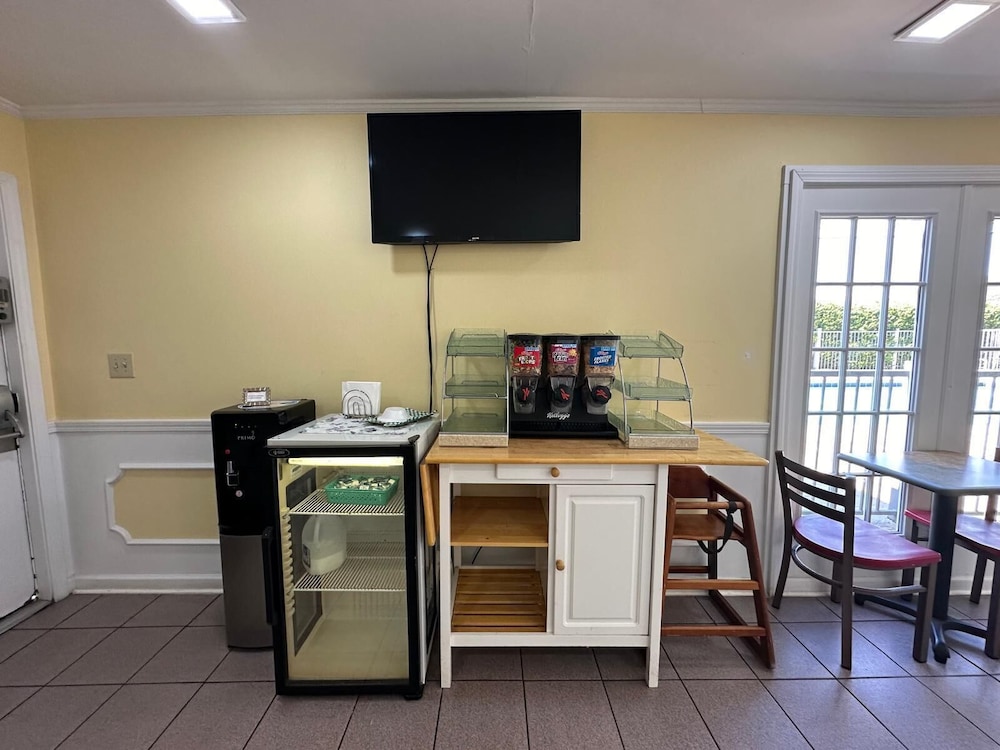 Jameson Inn Winder 49/60