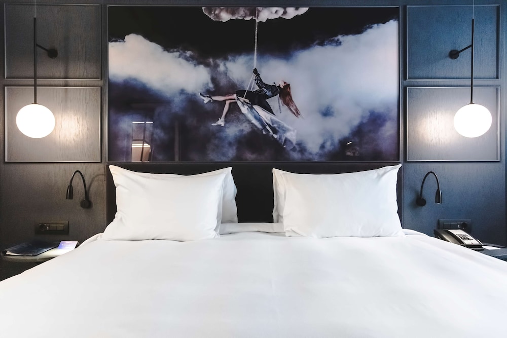 RADISSON BLU MADRID PRADO 63/74