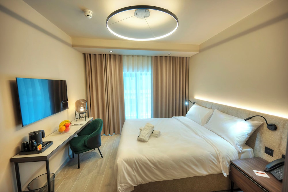 Aste Hotel 16/59