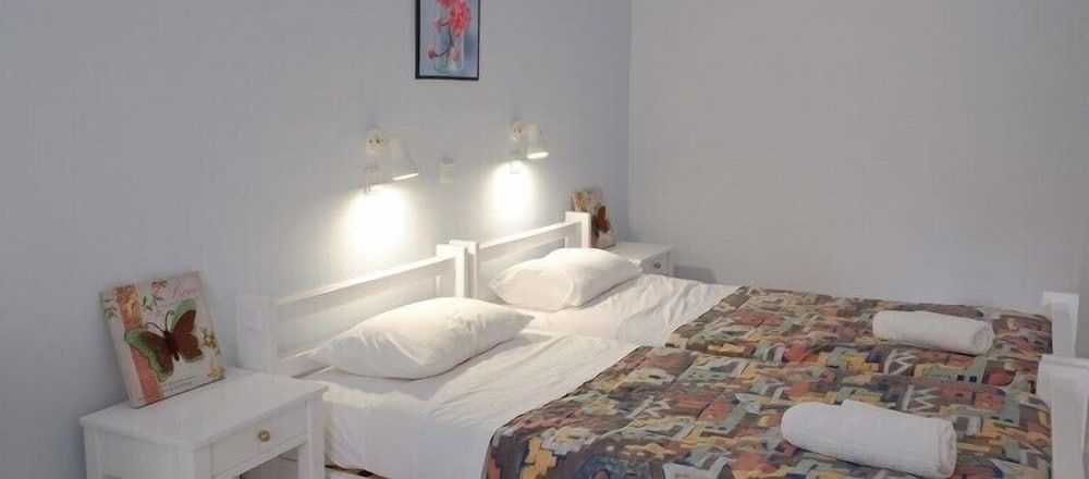 Dialinas Apartments 11/50