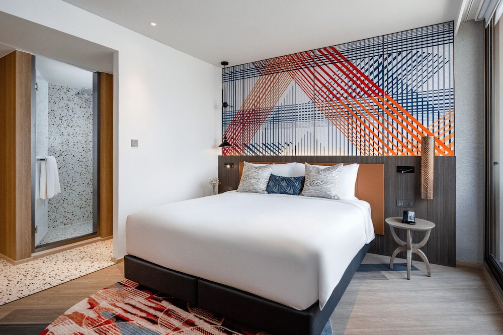 Mercure Bangkok Surawong 29/64