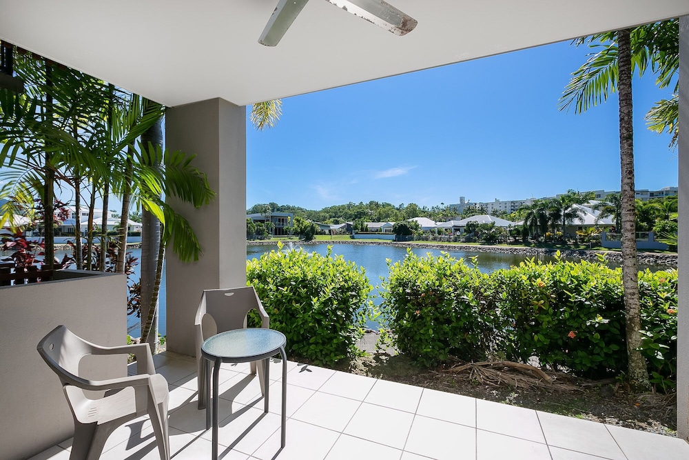 Blue Lagoon Resort 35/60