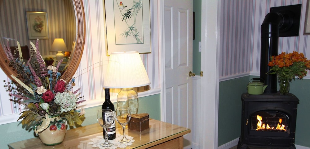 McCaffrey House Bed and Breakfast Inn 30/52