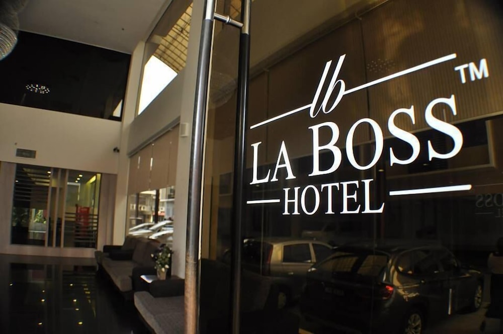 La Boss Hotel 2/56