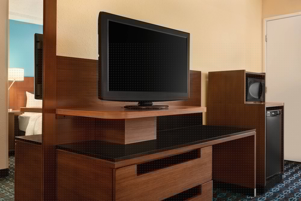 Fairfield Inn Suites Houston the Woodlands 26/26