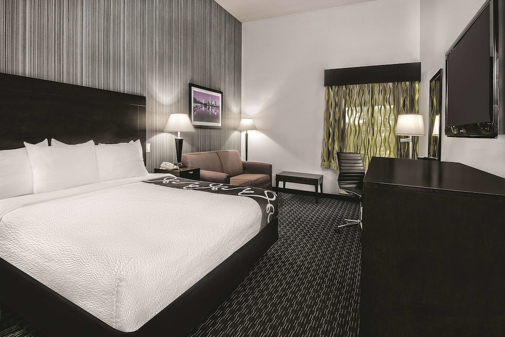 La Quinta Inn & Suites by Wyndham Austin - Cedar Park 12/52