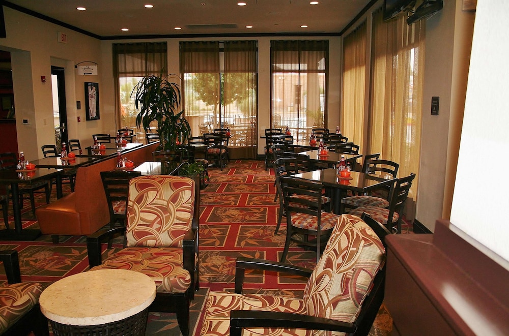 Hilton Garden Inn el Paso University 34/56