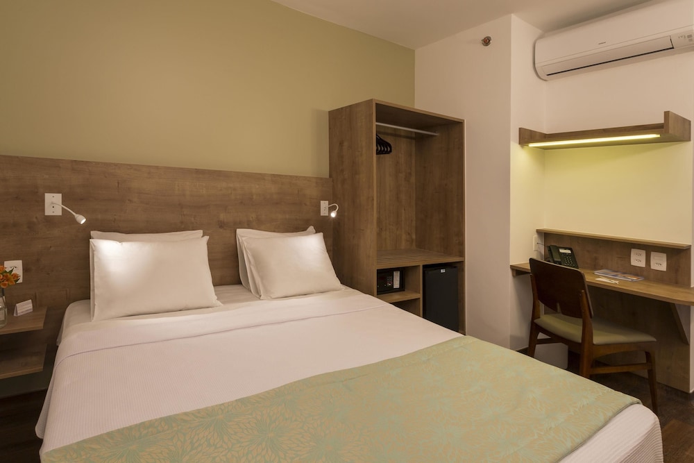 EXECUTIVE, DOUBLE BED