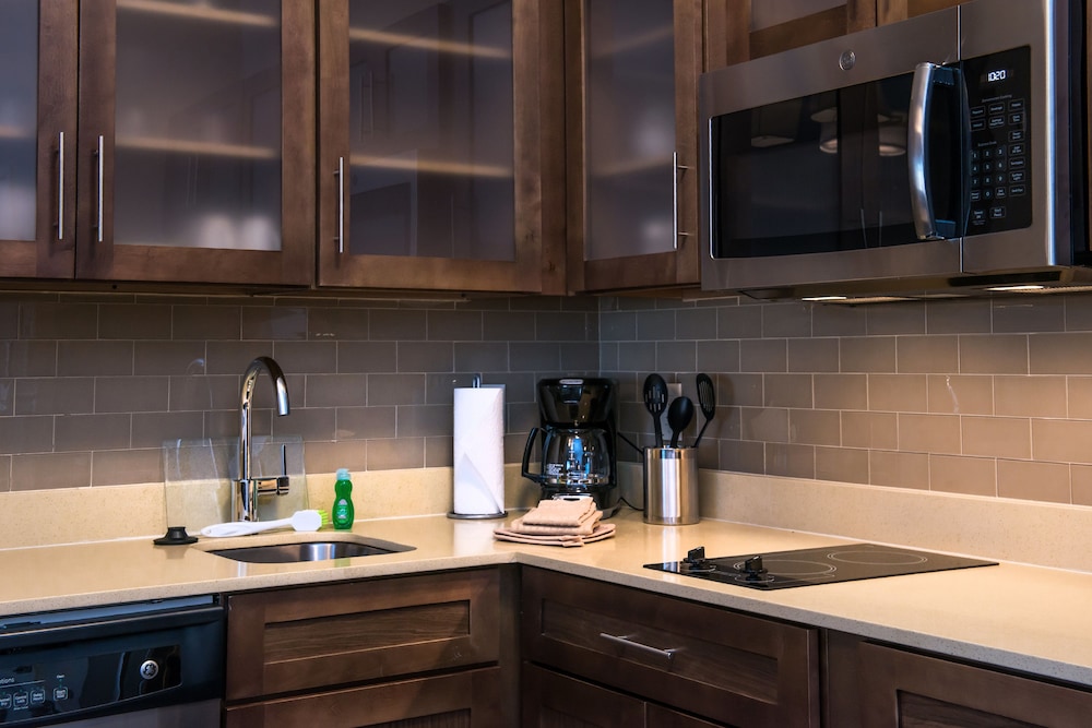 Staybridge Suites Pecos 9/56
