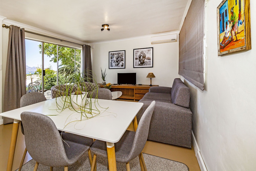 African Dreams Guest House 25/50