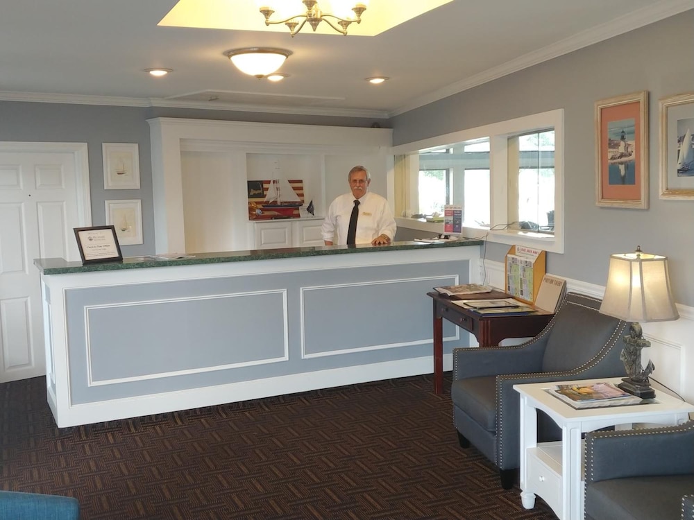 Hyannis Travel Inn 5/45