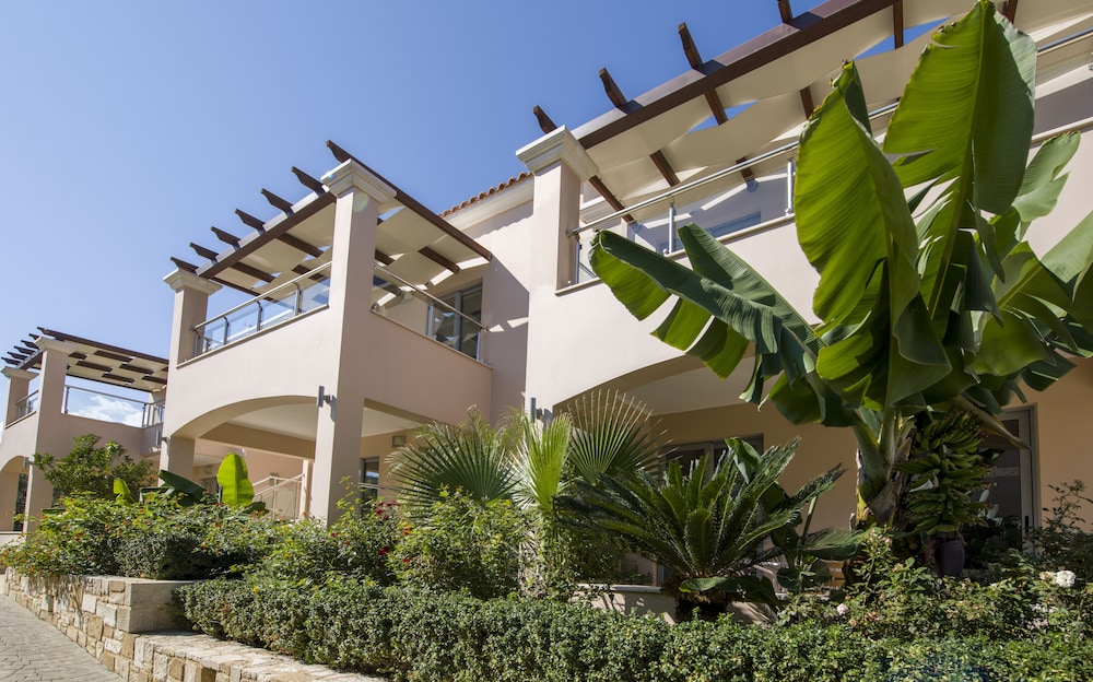Isida Hotel 6/50