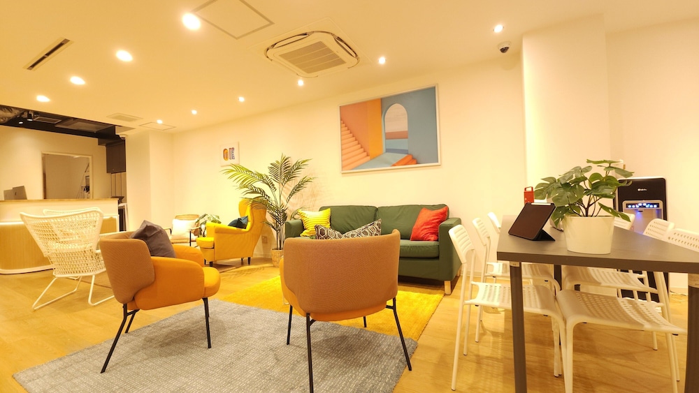 Capsule Hotel Astil Dotonbori 61/68