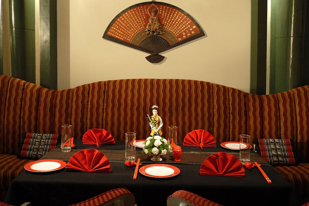 The Manohar Hyderabad 20/44