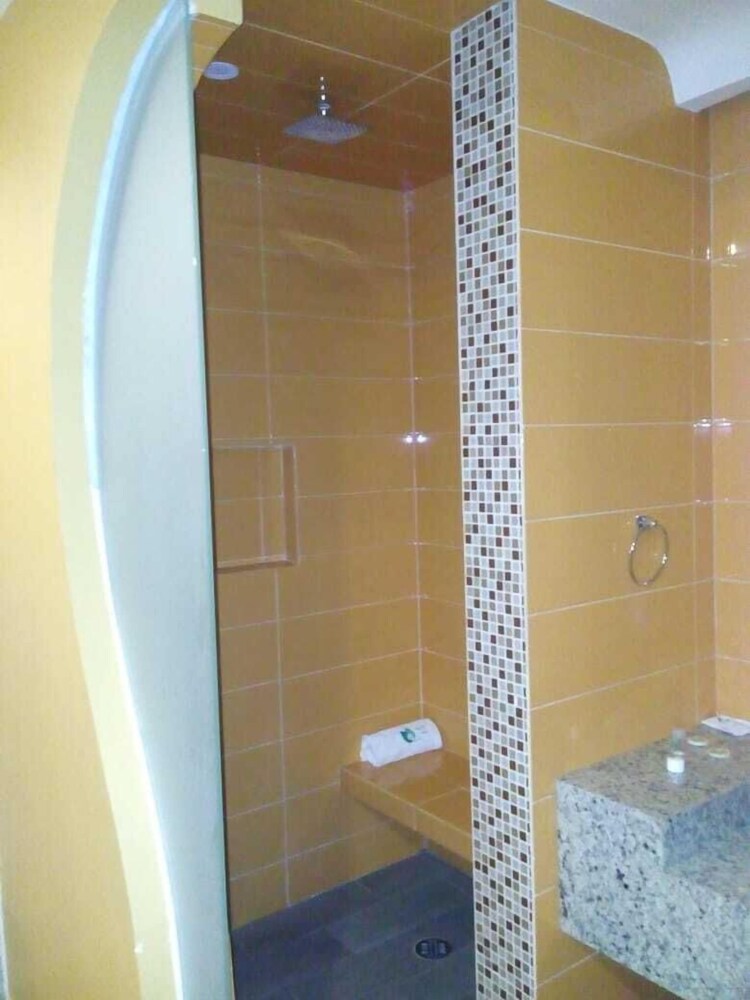 Hotel Jard Inn Adults Only 24/24