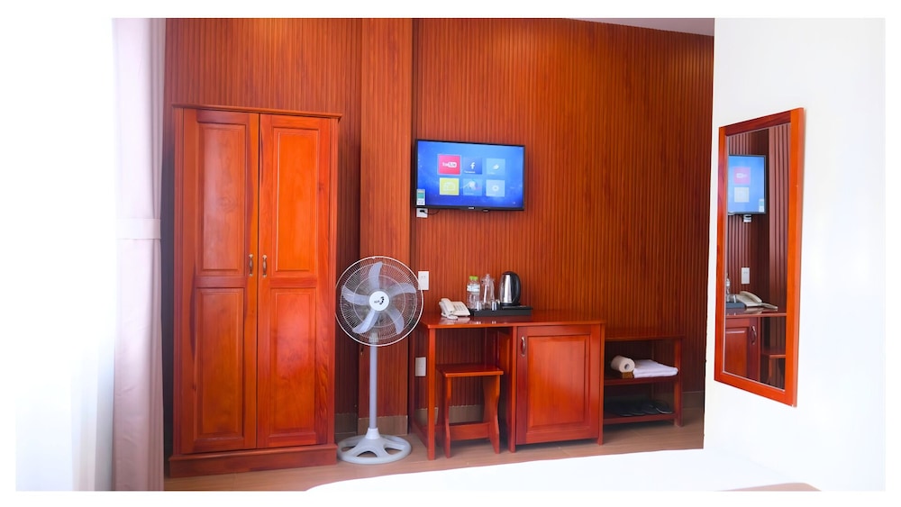 Nam Xuan Premium Hotel 59/68
