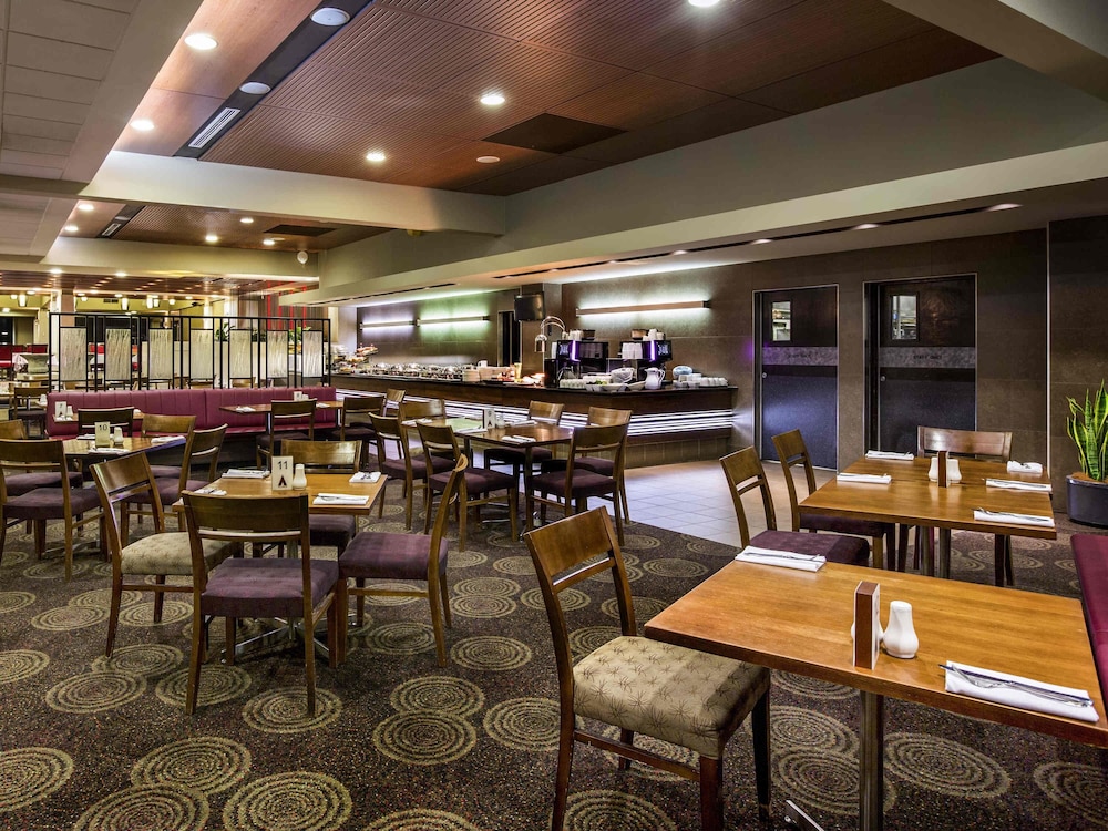 Mercure Sydney Liverpool 33/48