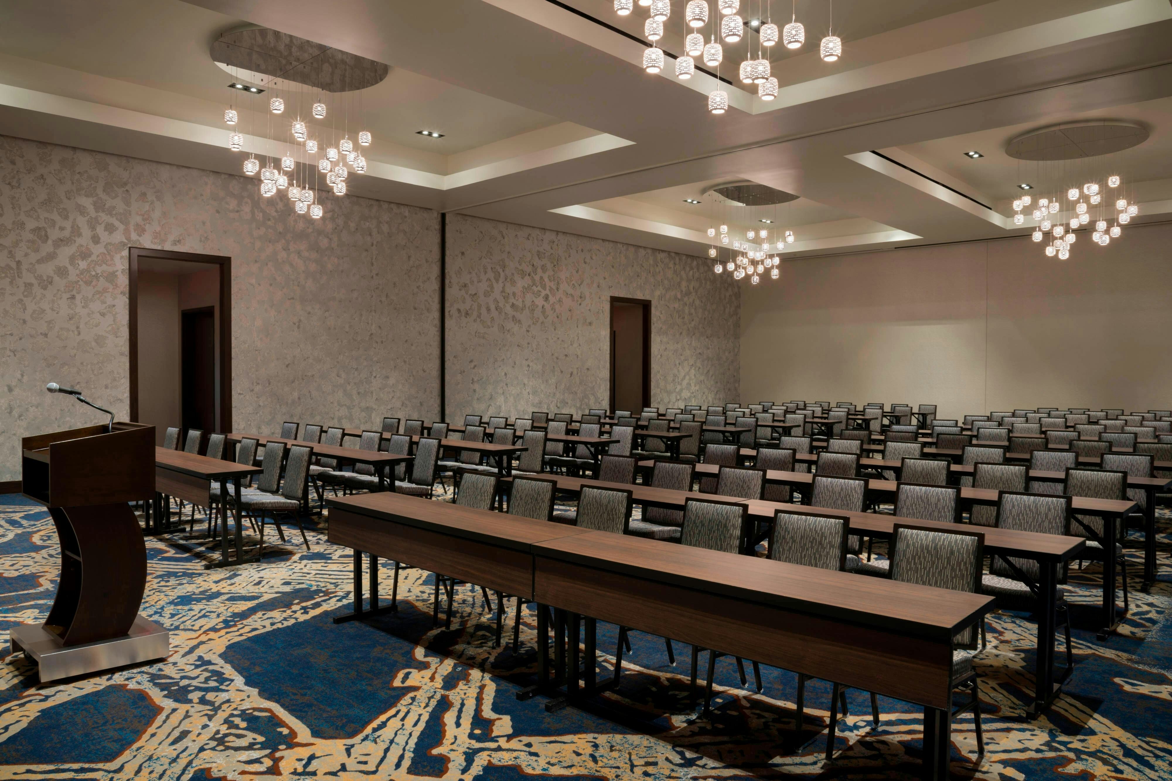 Buffalo Marriott at LECOM HARBORCENTER 21/27
