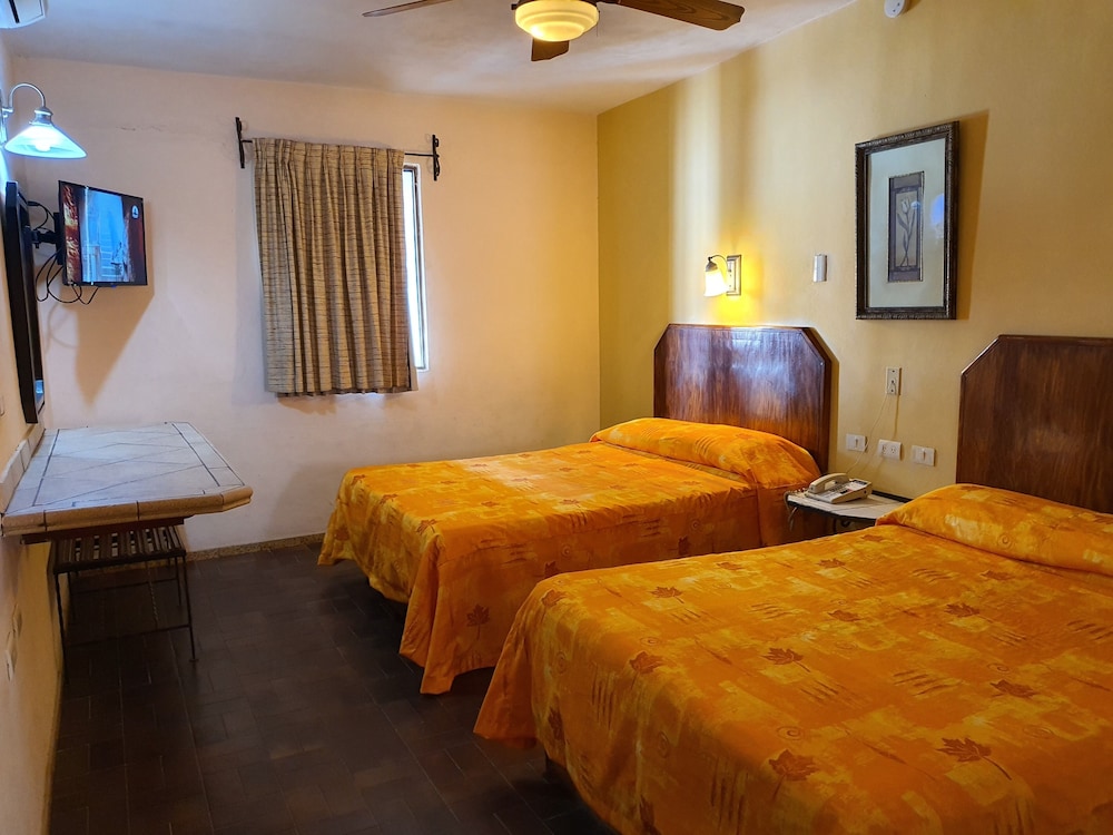 Executive, Suite, 2 Double Beds, Hotel Suites Kino 2/10