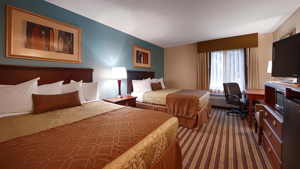 Best Western Plus Sikeston 16/37