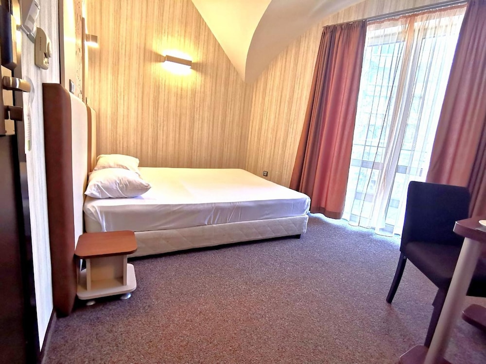 Business Hotel Elate Plaza 28/68
