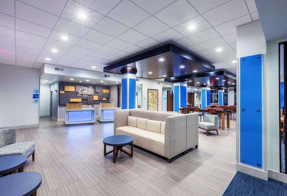 HOLIDAY INN EXPRESS & SUITES COFFEYVILLE 9/48