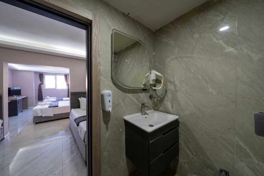 Akyali Butik Hotel 50/50