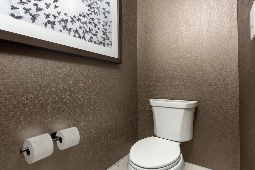 Suite, 2 Queen Beds, Balcony, Bathtub, Embassy Suites by Hilton Pigeon Forge Resort 4/4