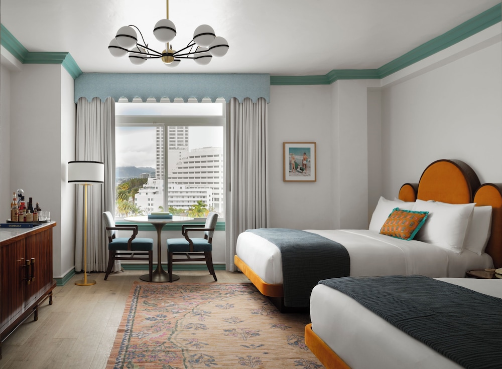 Room, 2 Queen Beds, Coast View