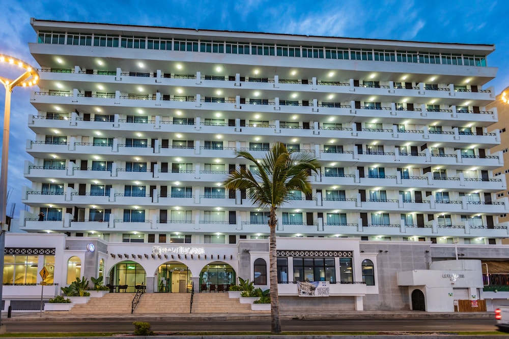 HOTEL HACIENDA MAZATLAN 10/64