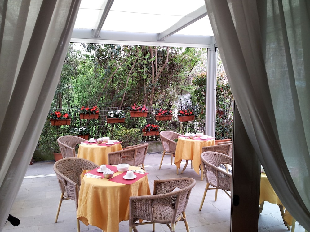 Regit Hotel 28/34