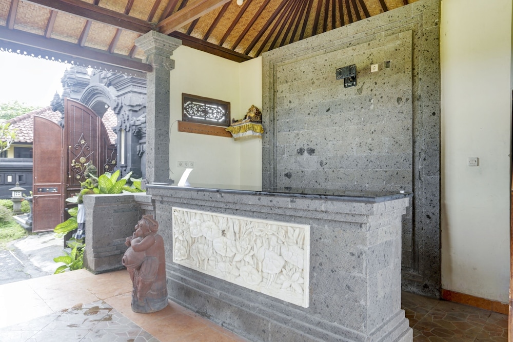 OYO 1762 Hotel Astiti Graha Tanah Lot 1/19