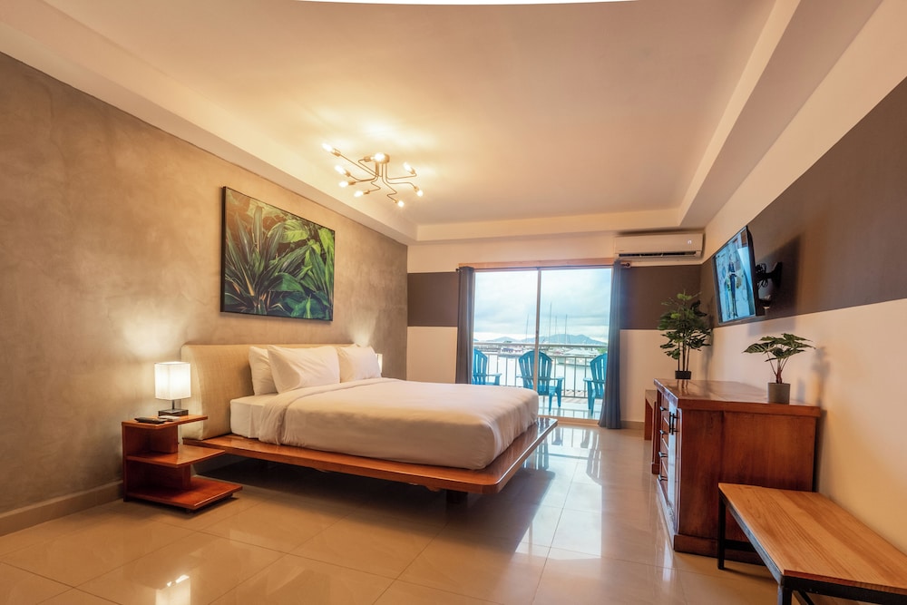 Amador Ocean View Hotel 13/40