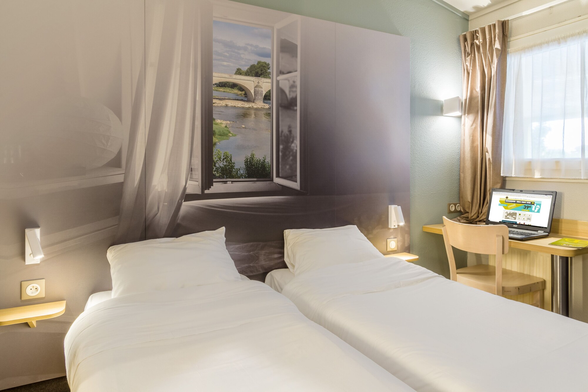 غرفة بسريرين منفصلين، B&B HOTEL Paris Porte de la Villette 3/4