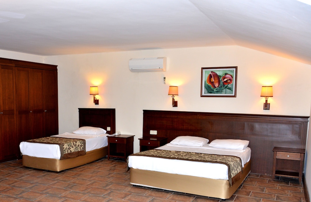 Fame Beach Hotel 14/40