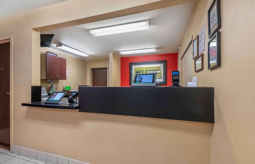 Extended Stay America Select Suites Gainesville I-75 7/33