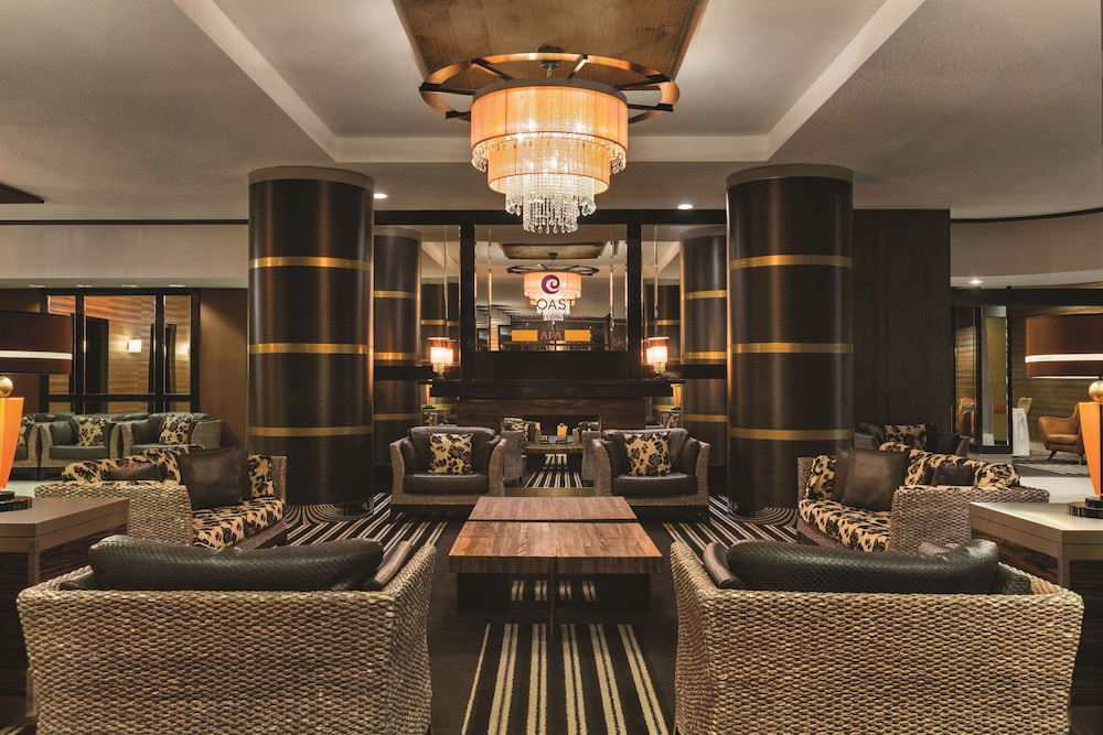 Coast Edmonton Plaza Hotel 37/41