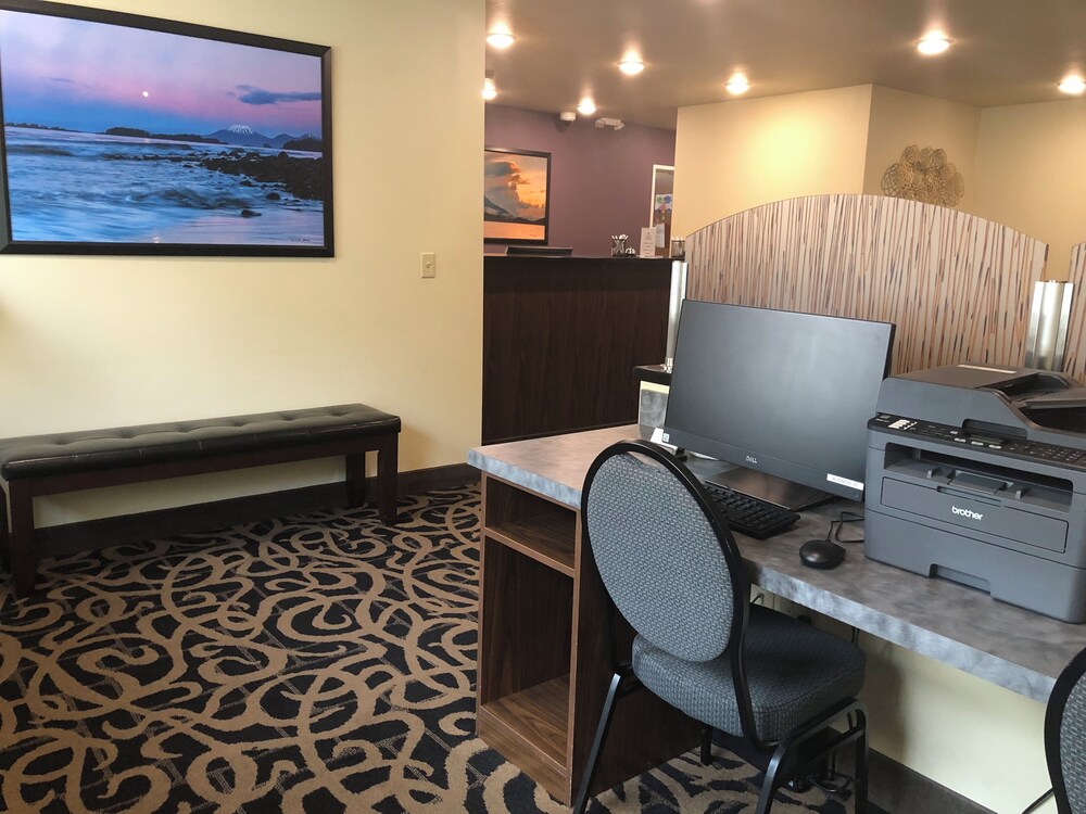 Extended Stay America - Juneau - Shell Simmons Drive 51/59