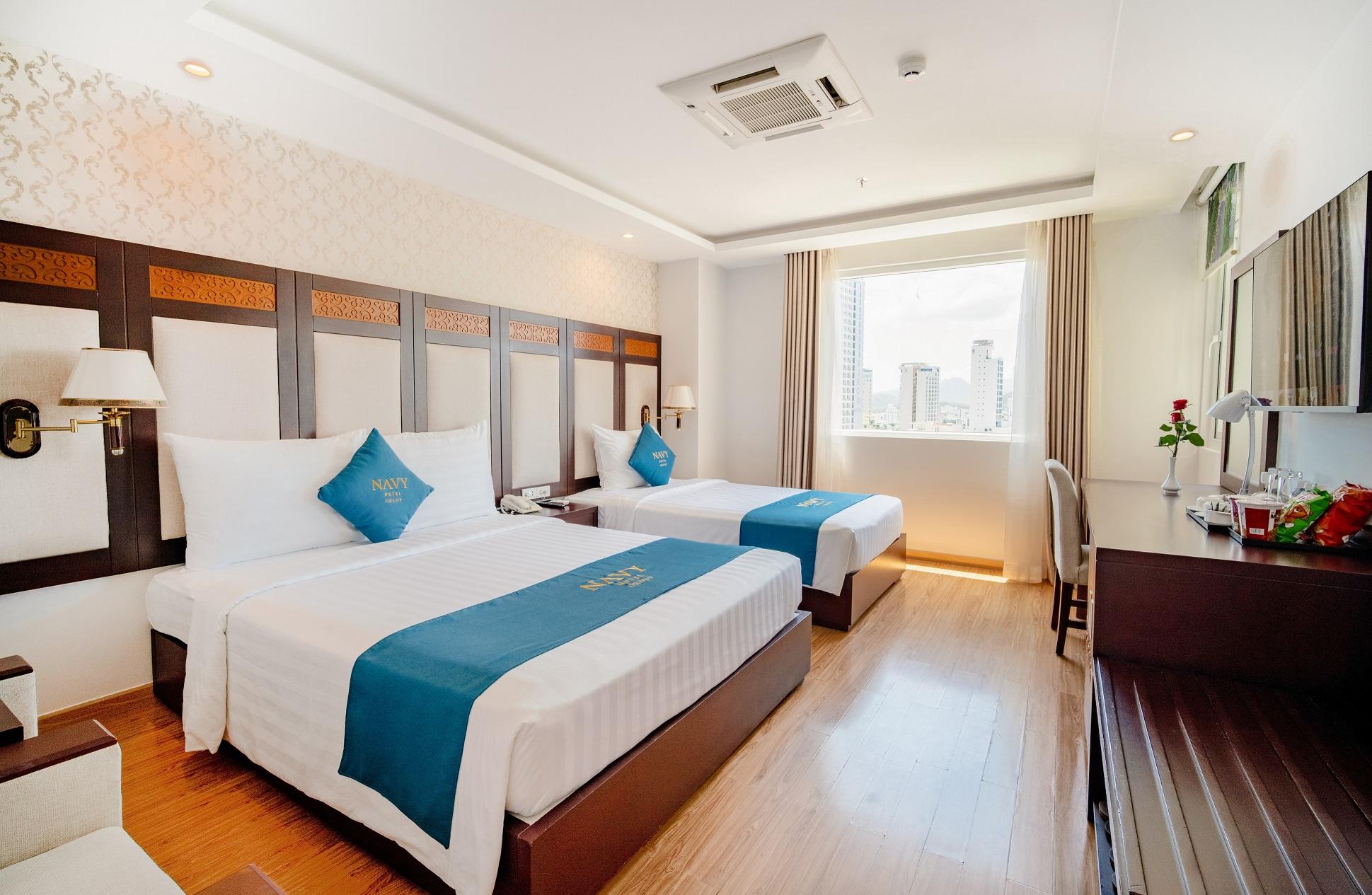 DELUXE, TWIN BEDS, BALCONY