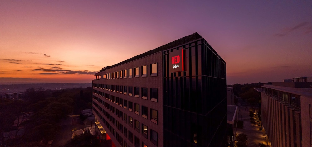 Radisson RED Hotel, Johannesburg Rosebank 5/75